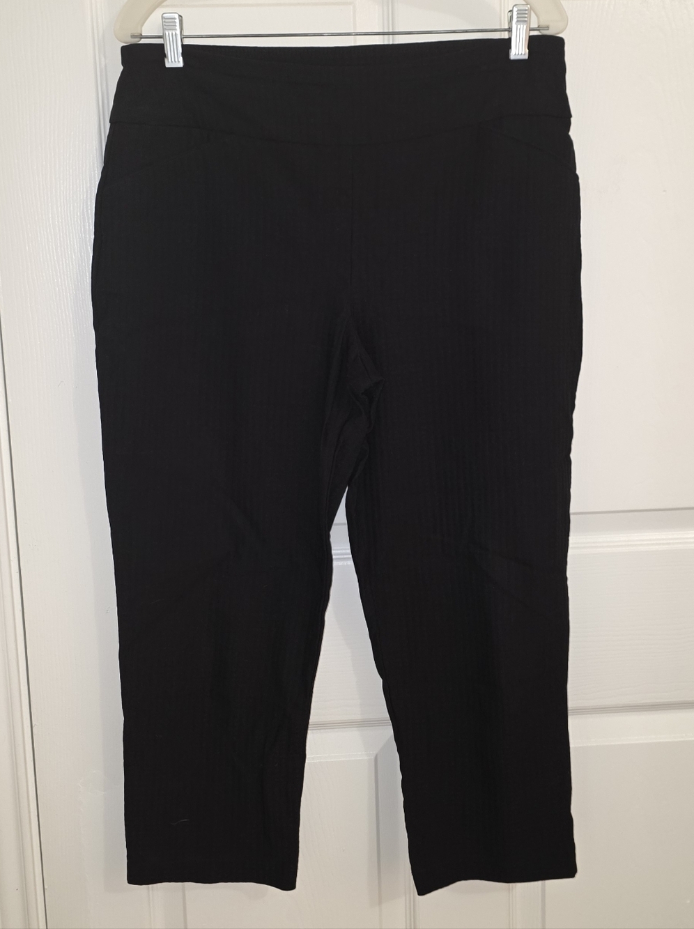Versona Black Straight-Leg Pull-On Pants